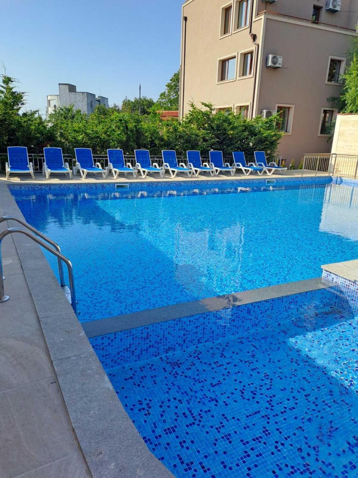Vemara City Boutique Hotel-Free Parking 瓦爾納 外观 照片