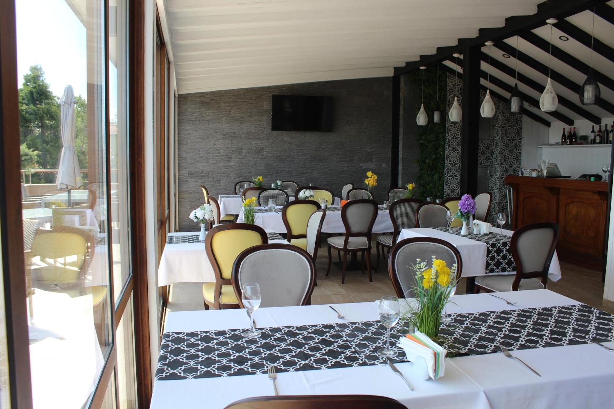 Vemara City Boutique Hotel-Free Parking 瓦爾納 外观 照片
